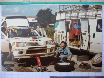 Asistencia del Equipo Peugeot Talbot Sport en el 26º Rally Sanremo 1984
En el Peugeot 205 Turbo 16 (128 FBL 75) de Ari Vatanen - Terry Harryman, clasificado 1º.

Del 30 de Septiembre al 5 de Octubre, Sanremo, Liguria, Imperia, Italia.
Superficie: asfalto -tierra.

El Rally tenia un total de 2546.29 km de los que 807.69 km divididos en 56 tramos eran especiales, (2 de ellas fueron canceladas SS7 Sante Luce de 12,30 km y SS26 Chiusdino 2 de 17,41 Km).

Se inscribieron 104 equipos, tomaron la salida 100, finalizaron 35.@
Palabras clave: ;Terry_Harryman;Peugeot;Grupo_B;Sanremo;1984;Asistencias