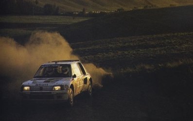 Ari Vatanen - Terry Harryman
26º Rally de Sanremo 1984. Peugeot 205 Turbo 16 (128 FBL 75). Clasificado 1º.

Del 30 de Septiembre al 5 de Octubre, Sanremo, Liguria, Imperia, Italia.
Superficie: asfalto -tierra.

El Rally tenia un total de 2546.29 km de los que 807.69 km divididos en 56 tramos eran especiales, (2 de ellas fueron canceladas SS7 Sante Luce de 12,30 km y SS26 Chiusdino 2 de 17,41 Km).

Se inscribieron 104 equipos, tomaron la salida 100, finalizaron 35.@
Palabras clave: Ari_Vatanen;Terry_Harryman;Peugeot;T16;Grupo_B;Sanremo;1984