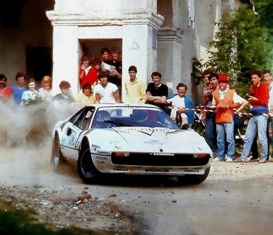 "Lucky" - Claudio Berro
7º Rally della Lana 1984. Ferrari 308 GTB (PD 723098). Clasificado 2º.
Del 28 Junio al 30 Junio, (Biella, Italia).
Superficie: asfalto - grava.
Tomaron la salida 75 equipos, finalizaron 26.@
Palabras clave: Ferrari;GTB;Grupo_B;1984