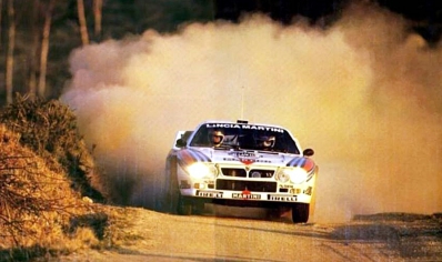 Markku Alén - Ilkka Kivimäki
18º Rallye de Portugal Vinho do Porto 1984. Lancia Rally 037 (TO W67771). Clasificado 2º.
Del l6 al 10 de Marzo, Estoril, Portugal.
Superficie: asfalto - tierra.
El Rally tenia un total de 2400 km de los que 684 km divididos en 45 tramos eran especiales.
Tomaron la salida 70 equipos, finalizaron 20.@
Palabras clave: Markku_Alen;Lancia;Grupo_B;Portugal;1984