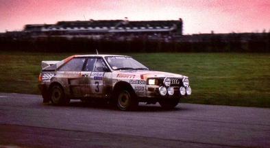Hannu Mikkola - Arne Hertz
33º Lombard RAC Rally 1984. Audi Quattro A2 (44 CMN). Clasificado 2º.

Del 25 al 29 de Noviembre, Chester, Cheshire, Inglaterra, Reino Unido.
Superficie: tierra.

El Rally tenia un total de 3232.00 km de los que 868.54 km divididos en 56 tramos eran especiales.

Se inscribieron 124 equipos, tomaron la salida 119, finalizaron 52.@
Palabras clave: ;Audi;Quattro;Grupo_B;Gran_Bretaña;RAC_Rally;Inglaterra