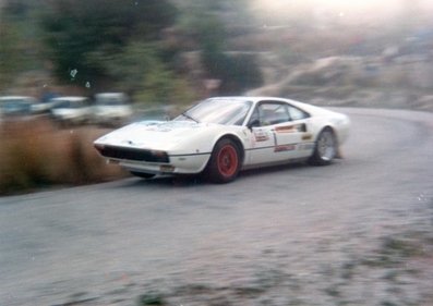 Antonio Zanini Sans - Josep Autet
32º Rally RACE - Costa Blanca 1984. Ferrari 308 GTB. Clasificado 2º.

Del 17 al 19 de Marzo, Alicante, España.
Superficie: asfalto.

El Rally tenía un total de 398.61 km cronometrados.

Tomaron la salida 98 equipos, finalizaron 48.@
Palabras clave: Antonio_Zanini;Josep_Autet;RACE;Ferrari;1984