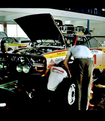 Asistencia del Equipo Audi Sport en el 32º Marlboro Safari Rally 1984
En el Audi Quattro A2 (IN-NE 8) de Hannu Mikkola - Arne Hertz, Clasificado 3º.

Del 19 al 23 de Abril, Nairobi, Kenya, África.
Superficie: tierra.

El Rally tenia 5.254 km con 105 controles horarios.

Tomaron la salida 76 equipos, finalizaron 25.@
Palabras clave: ;Audi_Quattro;Grupo_B;Safari;1984