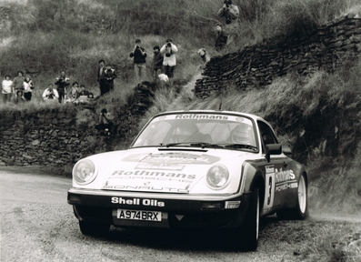 Henri Toivonen - Juha Piironen
5º Rallye des Garrigues 1984. Porsche 911 SC RS (A974 BRX). Clasificado 3º.
Rothmans Porsche Rally Team

Del 30 al 31 de Marzo, Nîmes, Gard, Francia.
Superficie: asfalto.

Tomaron la salida 102 equipos, finalizaron 44.@
Palabras clave: Henri_Toivonen;Juha_Piironen;Porsche;Garrigues;1984;Grupo_B