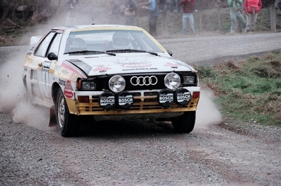 Hannu Mikkola - Arne Hertz
14º Sanyo Rally de Nueva Zelanda 1984. Audi Quattro A2 (IN-YD 29). Clasificado 3º.

Del 23 al 26 de Junio, Auckland, Nueva Zelanda.
Superficie: tierra.

El Rally tenia un total de 2626 km de los que 1044 km divididos en 45 tramos eran especiales.

Tomaron la salida 63 equipos, finalizaron 35.@
Palabras clave: ;Audi;Quattro;Grupo_B;1984