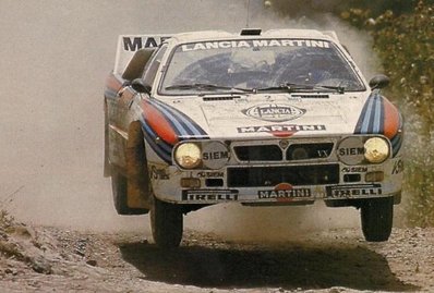 Markku Alén - Ilkka Kivimäki
31º Rothmans Acropolis Rally 1984. Lancia Rally 037 (TO W67771). Clasificado 3º.

Del 26 al 31 de Mayo, Atenas, Grecia.
Superficie: tierra.

El Rally tení­a un total de 2265 km, de los que 796.62 km divididos en 47 tramos eran especiales.

Tomaron la salida 104 equipos, finalizaron 32.@
Palabras clave: Markku_Alen;Ilkka_Kivimaki;Lancia;Rally;Grupo_B;Grecia;Acropolis;1984;saltos