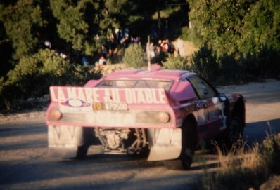 Dominique Gauthier -Michèle Gauthier
36º Rallye du Mont-Blanc 1984. Lancia Rally 037 (TO W70500). Clasificado 3º.
(LA MARE AU DIABLE / La charca del diablo).

Del 7 al 9 de Septiembre, Annecy, Alta Saboya, Auvernia-Ródano-Alpes.
Superficie: asfalto.

Desconocemos cuantos kilómetros tanto totales como cronometrados tenia la prueba.

Tomaron la salida 131 equipos, finalizaron 57.
@
Palabras clave: Dominique_Gauthier;Michele_Gauthier;Lancia;Grupo_B;1984;Mont_Blanc