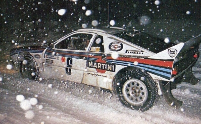 Attilio Bettega - Maurizio Perissinot
52º Rallye Automobile de Monte-Carlo 1984. Lancia Rally 037 (TO W67783). Clasificado 5º.

Del 21 al 27 de Enero, Monte-Carlo.
Superficie: asfalto - nieve.

El Rally tenia un total de 3499 km de los que 722 km divididos en 30 tramos, eran especiales (4 de ellas fueron canceladas SS3 St Jean en Royans de 39 Km, SS11 Les Savoyons - Sigoyer de 32 Km, SS12 Pont sur Barrage du Sautet de 18,40 Km, SS13 Chateau d'Ancelle - La Batie Neuve de 11,20 Km).

Se inscribieron 222 equipos, tomaron la salida 209, finalizaron 120.@
Palabras clave: ;Lancia;Rally;Montecarlo;nieve;1984