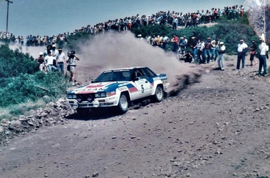 Timo Salonen - Seppo Harjanne
31º Acropolis Rally 1984. Nissan 240 RS. Clasificado 6º.

Del 26 al 31 de Mayo, Atenas, Grecia.
Superficie: tierra.

El Rally tení­a un total de 2265 km, de los que 796.62 km divididos en 47 tramos eran especiales.

Tomaron la salida 104 equipos, finalizaron 32.@
Palabras clave: Timo_Salonen;Acropolis;Grecia;Nissan;Grupo_B;1984