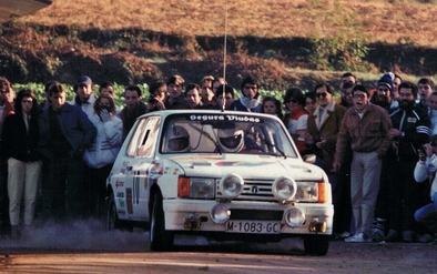 Borja Moratal - Alfredo Rodrí­guez
20º Rallye Catalunya 1984. Talbot Samba Rallye (M-1083-GC). Clasificado 8º.

Del 26 de Octubre al 28 de Octubre, Barcelona, Catalunya, España.
Superficie: asfalto.

El Rally tení­a un total de 440.65 km cronometrados.

Tomaron la salida 83 equipos, finalizaron 42.@
Palabras clave: ;Catalunya;Talbot;Samba;Rallye;1984;Grupo_B