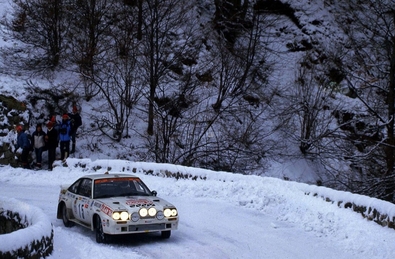 Salvador Servià i Costa - Jordi Sabater
52º Rallye Automobile de Monte-Carlo 1984. Opel Manta 400 (TO W90798). Clasificado 79º después de tener un accidente.

Del 21 al 27 de Enero, Monte-Carlo.
Superficie: asfalto - nieve.

El Rally tenia un total de 3328.90 km de los que 753.20 km divididos en 30 tramos eran especiales, (4 de ellas fueron canceladas SS3 St Jean en Royans de 39 Km, SS11 Les Savoyons - Sigoyer de 32 Km, SS12 Pont sur Barrage du Sautet de 18,40 Km, SS13 Chateau d'Ancelle - La Batie Neuve de 11,20 Km).

Se inscribieron 222 equipos, tomaron la salida 209, finalizaron 120.@
Palabras clave: Salvador_Servia;Opel;Manta;Grupo_B;Montecarlo;1984;nieve