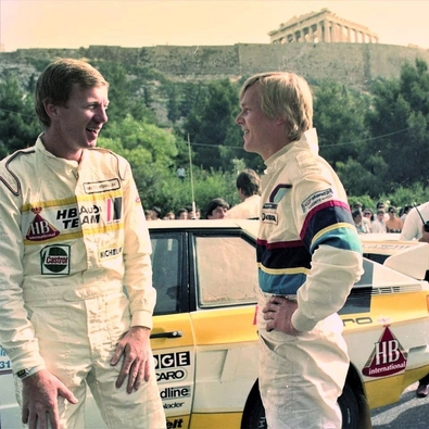 31º Rothmans Acropolis Rally 1984
Walter Röhrl y Ari Vatanen
Ambos abandonaron, Water con Audi Sport Quattro S1 (IN-NC 46) por el embrague en SS44 Geraki de 11.32 Km y Ari con Peugeot 205 Turbo 16 (716 EXC 75) por motor en SS31 Elikon de 14,56 Km.

Copilotos Christian Geistdorfer y Terry Harryman respectivamente.

Del 26 al 31 de Mayo, Atenas, Grecia.
Superficie: tierra.

El Rally tení­a un total de 2265 km, de los que 796.62 km divididos en 47 tramos eran especiales.

Tomaron la salida 104 equipos, finalizaron 32.
@
Palabras clave: Walter_Röhrl;Grupo_B;Acropolis;Grecia;1984;Personajes