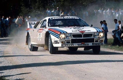 Markku Alén - Ilkka Kivimaki
26º Rallye San Remo 1984. Lancia Rally 037 (TO W67769). Abandonó por motor (biela) en SS27 Montepescini 2 de 10,69 Km.

Del 30 de Septiembre al 5 de Octubre, Sanremo, Liguria, Imperia, Italia.
Superficie: asfalto -tierra.

El Rally tenia un total de 2546.29 km de los que 807.69 km divididos en 56 tramos eran especiales, (2 de ellas fueron canceladas SS7 Sante Luce de 12,30 km y SS26 Chiusdino 2 de 17,41 Km).

Se inscribieron 104 equipos, tomaron la salida 100, finalizaron 35.@
Palabras clave: Markku_Alen;Lancia;Grupo_B;Sanremo;1984