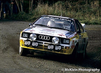 Walter Röhrl - Christian Geistdörfer
14º Sanyo Rally of New Zealand 1984. Audi Quattro A2 (IN-YD 6). Abandonó en SS8 Paparoa Station Road de 23.88 Km.

Del 23 al 26 de Junio, Auckland, Nueva Zelanda.
Superficie: tierra.

El Rally tenia un total de 2626 km de los que 1044 km divididos en 45 tramos eran especiales.

Tomaron la salida 63 equipos, finalizaron 35.

© McKlein Photography
@
Palabras clave: Walter_Röhrl;Audi;Quattro;Nueva_Zelanda;1984