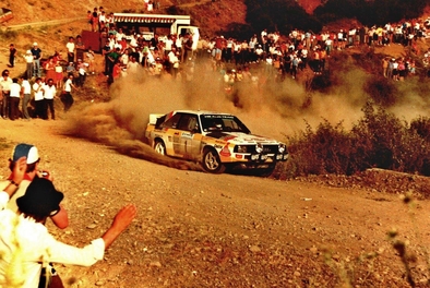 Walter Röhrl - Christian Geistdörfer
31º Rothmans Acropolis Rally 1984. Audi Sport Quattro S1 (IN-NC 46). Abandonó por el embrague en SS44 Geraki de 11.32 Km.

Del 26 al 31 de Mayo, Atenas, Grecia.
Superficie: tierra.

El Rally tení­a un total de 2265 km, de los que 796.62 km divididos en 47 tramos eran especiales.

Tomaron la salida 104 equipos, finalizaron 32.@

Palabras clave: Walter_Röhrl;Grupo_B;Audi;Sport;Quattro;Acropolis;Grecia;1984