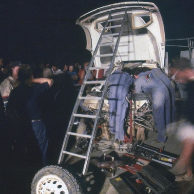 Asistencia del Equipo Peugeot Talbot Sport en el 31º Rally Acropolis 1984
En el Peugeot 205 Turbo 16 (709 EXC 75) de Jean-Pierre Nicolas - Charley Pasquier. Abandonó por el eje de transmisión en SS37 Killini de 27,27 Km.

Del 26 al 31 de Mayo, Atenas, Grecia.
Superficie: tierra.

El Rally tení­a un total de 2265 km, de los que 796.62 km divididos en 47 tramos eran especiales.

Tomaron la salida 104 equipos, finalizaron 32.@
Palabras clave: ;Peugeot;Turbo;Grupo_B;Acropolis;Grecia;1984;Asistencias