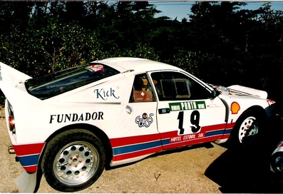 António Rodrigues - José Cotter
18º Rallye de Portugal - Vinho do Porto 1984. Lancia Rally 037 (TO Y09060). Abandonó en SS15 Vouga de 8 Km.

Del 6 al 10 de Marzo, Estoril, Cascais, Lisboa, Portugal.
Superficie: asfalto - tierra.

El Rally tenia un total de 2400.00 km de los que 685.00 km divididos en 45 tramos eran especiales.

Se inscribieron 79 equipos, tomaron la salida 70, finalizaron 20.@
Palabras clave: ;Lancia;Rally;Grupo_B;Portugal;1984