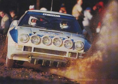 Ingvar Carlsson - Benny Melander
33º Lombard RAC Rally 1984. Mazda RX7. Abandonó por el eje trasero.

Del 25 al 29 de Noviembre, Chester, Cheshire, Inglaterra, Reino Unido.
Superficie: tierra.

El Rally tenia un total de 3232.00 km de los que 868.54 km divididos en 56 tramos eran especiales.

Se inscribieron 124 equipos, tomaron la salida 119, finalizaron 52.@
Palabras clave: ;Mazda;RX7;Grupo_B;Gran_Bretaña;1984