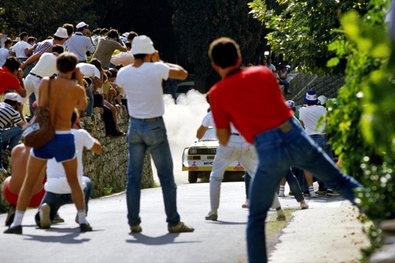 Walter Röhrl - Christian Geistdörfer
27º Rally Sanremo 1985. Audi Sport Quattro S1 E2 (IN-NM 7). Clasificado 1º.

Del 29 de Septiembre al 4 de Octubre, Sanremo, Liguria, Imperia, Italia.
Superficie: asfalto - tierra.

El Rally tenia un total de 2340.56 km, de los que 696.90 km divididos en 45 tramos eran especiales (2 de ellos fueron cancelados SS20 Murio 1 de 9.12 km, SS36 Ronde 1 de 37.22 km).

Tomaron la salida 98 equipos, finalizaron 33.@
Palabras clave: Walter_Röhrl;Audi;Quattro;Sport;Grupo_B;Sanremo;1985