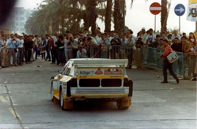 Walter Röhrl - Christian Geistdörfer
27º Rally Sanremo 1985. Audi Sport Quattro S1 E2 (IN-NM 7). Clasificado 1º.

Del 29 de Septiembre al 4 de Octubre, Sanremo, Liguria, Imperia, Italia.
Superficie: asfalto - tierra.

El Rally tenia un total de 2340.56 km, de los que 696.90 km divididos en 45 tramos eran especiales (2 de ellos fueron cancelados SS20 Murio 1 de 9.12 km, SS36 Ronde 1 de 37.22 km).

Tomaron la salida 98 equipos, finalizaron 33.@
Palabras clave: Walter_Röhrl;Audi;Quattro;Sport;Grupo_B;Sanremo;1985
