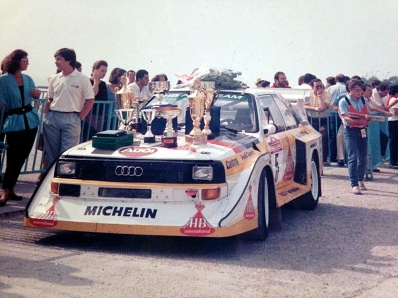 Walter Röhrl - Christian Geistdörfer
27º Rally Sanremo 1985. Audi Sport Quattro S1 E2 (IN-NM 7). Clasificado 1º.

Del 29 de Septiembre al 4 de Octubre, Sanremo, Liguria, Imperia, Italia.
Superficie: asfalto - tierra.

El Rally tenia un total de 2340.56 km, de los que 696.90 km divididos en 45 tramos eran especiales (2 de ellos fueron cancelados SS20 Murio 1 de 9.12 km, SS36 Ronde 1 de 37.22 km).

Tomaron la salida 98 equipos, finalizaron 33.@
Palabras clave: Walter_Röhrl;Audi;Quattro;Sport;Grupo_B;Sanremo;1985