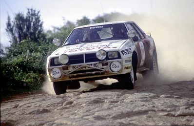Juha Kankkunen - Fred Gallagher
33º Marlboro Safari Rally 1985. Toyota Celica TCT (K-AM 3736). Clasificado 1º.

Del 4 al 8 de Abril, Nairobi, Kenya, África.
Superficie: tierra.

El Rally tenia un total de 5167.6 km con 88 controles horarios.

Tomaron la salida 71 equipos, finalizaron 20.@
Palabras clave: ;Toyota;Celica;TCT;Safari;Grupo_B;1985