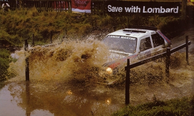Henri Toivonen - Neil Wilson
34º Lombard RAC Rally 1985. Lancia Delta S4 (A6 37353). Clasificado 1º.

Debut con victoria en el Mundial de Rallyes del Lancia Delta S4.

Del 24 al 28 de Noviembre, Nottingham, Inglaterra.
Superficie: tierra.

El Rally tenia un total de 3507 km de los que 896.98 km divididos en 65 tramos eran especiales, (2 de ellas fueron canceladas, SS43 Kielder Forest - Ogre Hill de 12,02 Km y SS64 Nuss de 8,79 Km).

Tomaron la salida 155 equipos, finalizaron 62.@
Palabras clave: Henri_Toivonen;Lancia;Delta;Grupo_B;Gran_Bretaña;1985;debut;RAC_Rally