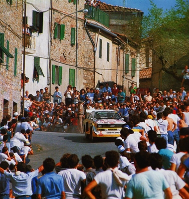 Walter Röhrl - Christian Geistdörfer
27º Rally Sanremo 1985. Audi Sport Quattro S1 E2 (IN-NM 7). Clasificado 1º.

Del 29 de Septiembre al 4 de Octubre, Sanremo, Liguria, Imperia, Italia.
Superficie: asfalto - tierra.

El Rally tenia un total de 2340.56 km, de los que 696.90 km divididos en 45 tramos eran especiales (2 de ellos fueron cancelados SS20 Murio 1 de 9.12 km, SS36 Ronde 1 de 37.22 km).

Tomaron la salida 98 equipos, finalizaron 33.
SS Chiusdino.@
Palabras clave: Walter_Röhrl;Audi;Sport;Quattro;Sanremo;1985;Grupo_B