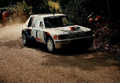 Timo Salonen - Seppo Harjanne
19º Rallye de Portugal Vinho do Porto 1985. Peugeot 205 Turbo 16 (323 EXA 75). Clasificado 1º.

Del 6 al 9 de Marzo, Estoril, Cascais, Lisboa, Portugal.
Superficie: asfalto - tierra.

El Rally tení­a un total de 2455 km de los que 730.50 km divididos en 47 tramos eran especiales.

Tomaron la salida 94 equipos, finalizaron 28.@
Palabras clave: Timo_Salonen;Peugeot;Turbo;Portugal;Grupo_B;1985
