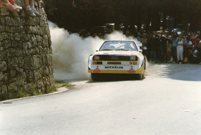 Walter Röhrl - Christian Geistdörfer
27º Rally Sanremo 1985. Audi Sport Quattro S1 E2 (IN-NM 7). Clasificado 1º.

Del 29 de Septiembre al 4 de Octubre, Sanremo, Liguria, Imperia, Italia.
Superficie: asfalto - tierra.

El Rally tenia un total de 2340.56 km, de los que 696.90 km divididos en 45 tramos eran especiales (2 de ellos fueron cancelados SS20 Murio 1 de 9.12 km, SS36 Ronde 1 de 37.22 km).

Tomaron la salida 98 equipos, finalizaron 33.@
Palabras clave: Walter_Röhrl;Audi;Quattro;Sport;Grupo_B;Sanremo;1985