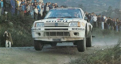 Timo Salonen - Seppo Harjanne
19º Rallye de Portugal Vinho do Porto 1985. Peugeot 205 Turbo 16 (323 EXA 75). Clasificado 1º.

Del 6 al 9 de Marzo, Estoril, Cascais, Lisboa, Portugal.
Superficie: asfalto - tierra.

El Rally tení­a un total de 2455 km de los que 730.50 km divididos en 47 tramos eran especiales.

Tomaron la salida 94 equipos, finalizaron 28.@
Palabras clave: Timo_Salonen;Peugeot;Turbo;Grupo_B;Portugal;1985