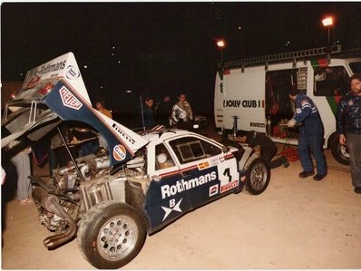 Asistencia en el 19º Rally Girona-Guilleries Cales de Palafrugell 1985
En el Lancia Rally 037 de Salvador Servià  - Jordi Sabater, clasificado 1º.

Del 13 al 14 de Abril, Llafranch, Costa Brava, Catalunya, España. Superficie: asfalto.@
Palabras clave: Salvador;Servià ;Lancia;Rally;Grupo_B;Girona;Palafrugell;1985;Asistencias