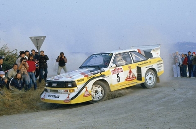 Walter Röhrl - Christian Geistdörfer
27º Rally Sanremo 1985. Audi Sport Quattro S1 E2 (IN-NM 7). Clasificado 1º.

Del 29 de Septiembre al 4 de Octubre, Sanremo, Liguria, Imperia, Italia.
Superficie: asfalto - tierra.

El Rally tenia un total de 2340.56 km, de los que 696.90 km divididos en 45 tramos eran especiales (2 de ellos fueron cancelados SS20 Murio 1 de 9.12 km, SS36 Ronde 1 de 37.22 km).

Tomaron la salida 98 equipos, finalizaron 33.@
Palabras clave: Walter_Röhrl;Audi;Quattro;Grupo_B;Sanremo;1985