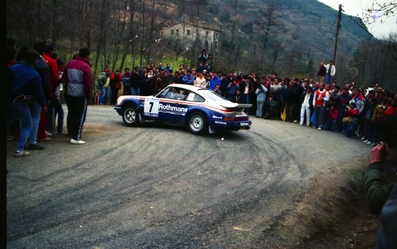 Bernard Béguin - Jean-Jacques Lenne
6º Rallye International des Garrigues 1985. Porsche 911 SC RS (A974 BRX). Clasificado 2º.

Del 29 al 30 de Marzo, Nimes, Gard, Occitania, Francia.
Superficie: asfalto.

Desconocemos los kilómetros de la prueba tanto totales como cronmetrados.

Tomaron la salida 101 equipos, finalizaron 47.@
Palabras clave: ;Porsche;Grupo_B;Garrigues;1985