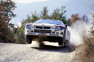 Henri Toivonen - Juha Piironen
27º Rallye de San Remo 1985. Lancia Rally 037 (TO 09010D). Clasificado 3º.

Del 29 de Septiembre al 4 de Octubre, Sanremo, Liguria, Imperia, Italia.
Superficie: asfalto - tierra.

El Rally tenia un total de 2340 km de los que 696.90 km divididos en 45 tramos eran especiales.

Tomaron la salida 98 equipos, finalizaron 33.@
Palabras clave: Henri_Toivonen;Juha_Piironen;Lancia;Grupo_B;Sanremo;1985