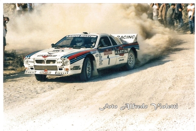 Henri Toivonen - Juha Piironen
27º Rallye de San Remo 1985. Lancia Rally 037 (TO 09010D). Clasificado 3º.

Del 29 de Septiembre al 4 de Octubre, Sanremo, Liguria, Imperia, Italia.
Superficie: asfalto - tierra.

El Rally tenia un total de 2340 km de los que 696.90 km divididos en 45 tramos eran especiales.

Tomaron la salida 98 equipos, finalizaron 33.

© Alfredo Violetti
@
Palabras clave: Henri_Toivonen;Lancia;Rally;Grupo_B;Sanremo;1985