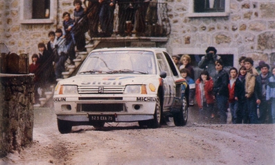 Timo Salonen - Seppo Harjanne
53º Rallye Automobile de Monte-Carlo 1985. Peugeot 205 Turbo 16 (323 EXA 75). Clasificado 3º.

Del 26 de Enero al 1 de Febrero, Monte-Carlo.
Superficie: asfalto -nieve.

El Rally tenía un total de 3999.00 km de los que 851.10 km divididos en 34 tramos eran especiales (1 de ellos fue cancelado SS17 ).

Tomaron la salida 117 equipos, finalizaron 68.@
Palabras clave: Timo_Salonen;Peugeot;Turbo;Montecarlo;Grupo_B;1985