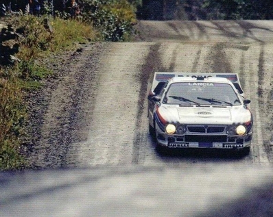Markku Alén - Ilkka Kivimäki
35º 1000 Lakes Rally 1985. Lancia Rally 037 (TO Y67908). Clasificado 3º.

Las probabilidades son casi cero... Pero lo intento
Palabras de Markku Alén luchando contra los 4WD.

Del 23 al 25 de Agosto, Jyväskylä, Finlandia.
Superficie: tierra.

El Rally tenía un total de 1418.00 km de los que 479.00 km divididos en 50 tramos eran especiales (1 de ellos fue cancelado SS10 Vaheri).

Se inscribieron 188 equipos, tomaron la salida 175, finalizaron 83.@
Palabras clave: Markku_Alen;Lancia;Grupo_B;Finlandia;1985