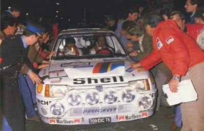 Carlos Alberto Reutemann - Jean-François Fauchille
5º Marlboro Rally Argentina 1985. Peugeot 205 Turbo 16 (709 EXC 75). Clasificado 3º.

Del 30 de Julio al 3 de Agosto, Buenos Aires - Cordoba, Argentina.
Superficie: tierra.

El Rally tenia un total de 2616.00 km de los que 956.71 km divididos en 23 tramos eran especiales.

Tomaron la salida 138 equipos, finalizaron 39.@
Palabras clave: Carlos_Reutemann;Peugeot;Turbo;Argentina;1985;Grupo_B;Personajes