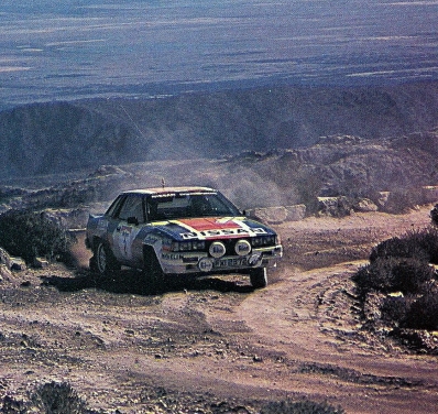 Shekhar Mehta - Yvonne Mehta
5º Marlboro Rally Argentina 1985. Nissan 240RS (FXI 2372). Clasificado 4º.

Del 30 de Julio al 3 de Agosto, Buenos Aires - Cordoba, Argentina.
Superficie: tierra.

El Rally tenia un total de 2616.00 km de los que 956.71 km divididos en 23 tramos eran especiales.

Tomaron la salida 138 equipos, finalizaron 39.@
Palabras clave: Shekhar_Mehta;Nissan;Grupo_B;Argentina;1985