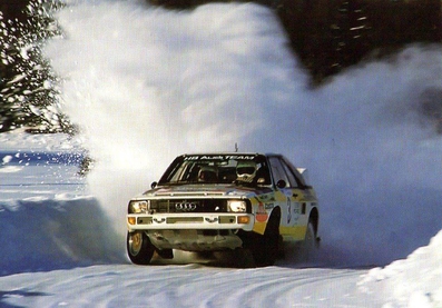 Hannu Mikkola - Arne Hertz
35º Internacional Suecia Rally 1985. Audi Sport Quattro S1 (IN-YK 55). Clasificado 4º.

Del 15 al 17 de Febrero, Karlstad, Suecia.
Superficie: nieve - hielo.

El Rally tenía un total de 1642.00 km de los que 513.68 km divididos en 29 tramos eran especiales.

Tomaron la salida 115, finalizaron 56.@
Palabras clave: ;Audi;Sport;Quattro;Grupo_B;Suecia;1985;nieve