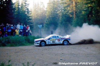 Henri Toivonen - Juha Piironen
35º Rally de los 1000 Lagos 1985. Lancia Rally 037 (TO 09010D). Clasificado 4º.

Del 23 al 25 de Agosto, Jyväskylä, Finlandia.
Superficie: tierra.

El Rally tenía un total de 1418.00 km de los que 479.00 km divididos en 50 tramos eran especiales (1 de ellos fue cancelado SS10 Vaheri).

Se inscribieron 188 equipos, tomaron la salida 175, finalizaron 83.

© Stephane Prévot
@
Palabras clave: Henri_Toivonen;Lancia;Grupo_B;Finlandia;1985