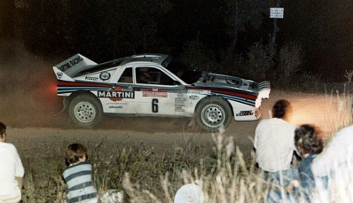 Markku Alén - Ilkka Kivimäki
27º Rallye Sanremo 1985. Lancia Rally 037 (TO Y67908). Clasificado 4º.

Del 29 de Septiembre al 4 de Octubre, Sanremo, Liguria, Imperia, Italia.
Superficie: asfalto - tierra.

El Rally tenia un total de 2340.56 km, de los que 696.90 km divididos en 45 tramos eran especiales (2 de ellos fueron cancelados SS20 Murio 1 de 9.12 km, SS36 Ronde 1 de 37.22 km).

Tomaron la salida 98 equipos, finalizaron 33.@
Palabras clave: Markku_Alen;Lancia;Rally;Grupo_B;Sanremo;1985
