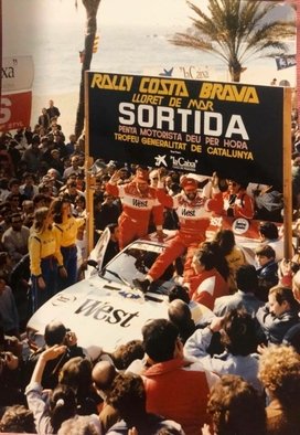 Mauro Pregliasco - Daniele Cianci
33º Rally Costa Brava 1985. Lancia Rally 037 (TO W67786). Clasificado 4º.

Del 23 al 24 de Febrero, Lloret de Mar, Catalunya, España.
Superficie: asfalto - tierra.

El Rally tenia un total de 1329.74 km, de los que 501.59 km divididos en 45 tramos eran especiales.

Tomaron la salida 55 equipos, finalizaron 25.@
Palabras clave: Mauro_Pregliasco;Lancia;Rally;Costa_Brava;1985;Personajes;Parques_Cerrados;Grupo_B