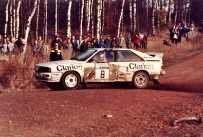 Per Eklund - Bjorn Cederberg
34º Lombard Rac Rally 1985. Audi Quattro A2 (HPK 987). Clasificado 4º.

Del 24 al 28 de Noviembre, Nottingham.
Superficie: tierra.

El Rally tenia un total de 3507 km de los que 896.98 km divididos en 65 tramos eran especiales, (2 de ellas fueron canceladas, SS43 Kielder Forest - Ogre Hill de 12,02 Km y SS64 Nuss de 8,79 Km).

Tomaron la salida 155 equipos, finalizaron 62.@
Palabras clave: ;Audi;Quattro;Grupo_B;Gran_Bretaña;1985;RAC_Rally