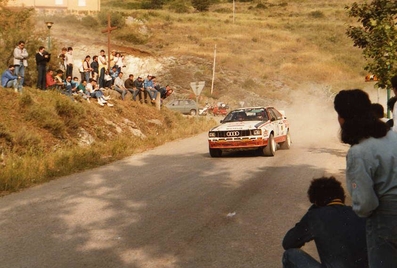 Harald Demuth - Fabrizia Pons
17º Rallye dell'Isola d'Elba 1985. Audi Quattro A2 (IN-NN17). Clasificado 4º.

Del 23 al 25 de Mayo, Portoferrario, Livorno, Italia.
Superficie: tierra.

El Rally constaba de 33 tramos cronometrados.
Desconocemos los kilómetros tanto totales como cronometrados.

Tomaron la salida 65 equipos, finalizaron 25.
Palabras clave: ;Audi;Quattro;Grupo_B;Elba;1985