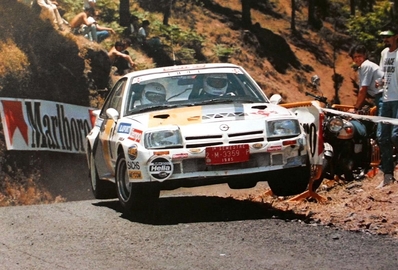 Beny Fernandez - José Lòpez Orozco
9º Rallye El Corte Ingles 1985. Opel Manta 400.(2M 3359 P). Clasificado 5º.
Opel Team España

Del 14 al 16 de Junio, Las Palmas, Islas Canarias, España.
Superficie: asfalto.

El Rally tení­a un total de 684.55 km, de los que 291 Km divididos en 19 tramos eran especiales.

Se inscribieron 91 equipos, salieron 79, finalizaron 44.@
Palabras clave: Opel;Manta;Grupo_B;Corte_Ingles;Islas_Canarias;1985