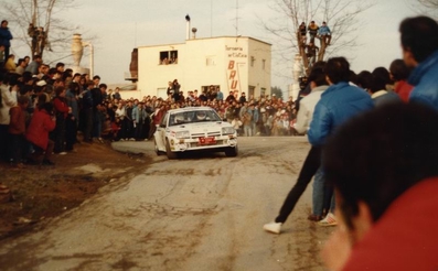 Benigno "Beny" Fernández - José López Orozco
33º Rally Costa Brava 1985. Opel Manta 400 (2-M-3360-P). Clasificado 5º.
Opel Team España

Del 22 al 24 de Febrero, Lloret de Mar, Catalunya, España.
Superficie: asfalto - tierra.

El Rally tenia un total de 1329.74 km, de los que 501.59 km divididos en 45 tramos eran especiales.

Tomaron la salida 55 equipos, finalizaron 25.@
Palabras clave: Opel;Manta;Grupo_B;Costa_Brava;1985