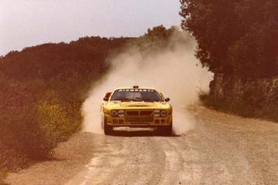 Nicola Busseni - Daniele Ciocca
17º Rallye dell'Isola d'Elba 1985. Lancia Rally 037 (TO 20483D). Clasificado 5º.

Del 23 al 25 de Mayo, Portoferrario, Livorno, Italia.
Superficie: tierra.

El Rally constaba de 33 tramos cronometrados.
Desconocemos los kilómetros tanto totales como cronometrados.

Tomaron la salida 65 equipos, finalizaron 25.
Palabras clave: Lancia;Rally;Grupo_B;Elba;1985