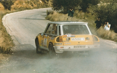 Carlos Sainz Cenamor - Antonio Boto
33º Rally RACE-Costa Blanca1985. Renault 5 Turbo TdC (VA-5060-I). Clasificado 5º.

Del 22 de Marzo al 24 de Marzo, Alicante.

Superficie: Asfalto con 410,00 km cronometrados.

Tomaron la salida 82 equipos, finalizaron 45.@
Palabras clave: ;Race;Renault;Turbo;1985;Grupo_B